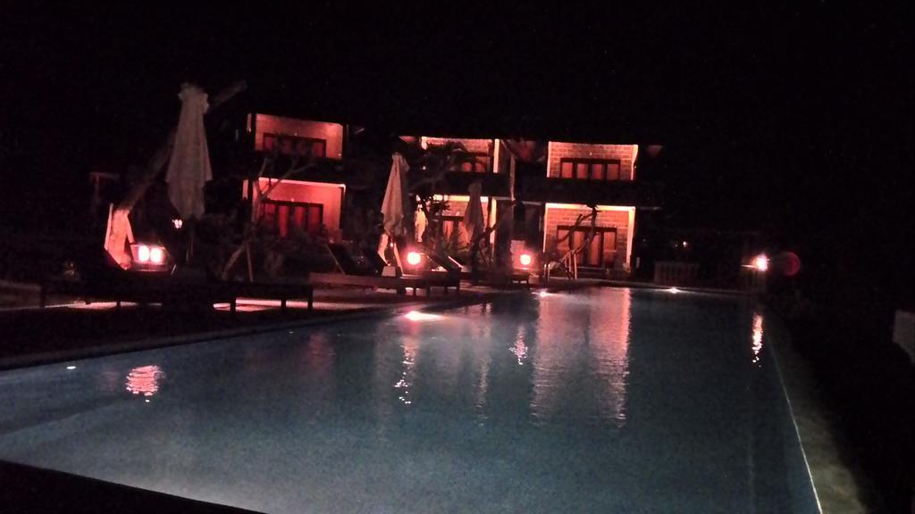 Gubug Balian Beach Bungalow Selemadeg  Экстерьер фото