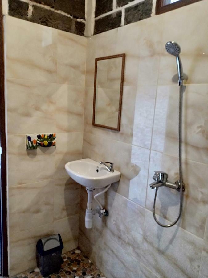 Gubug Balian Beach Bungalow Selemadeg  Экстерьер фото